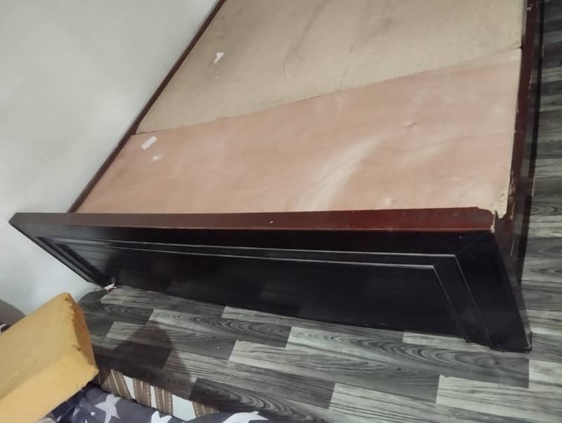 King size bed 5