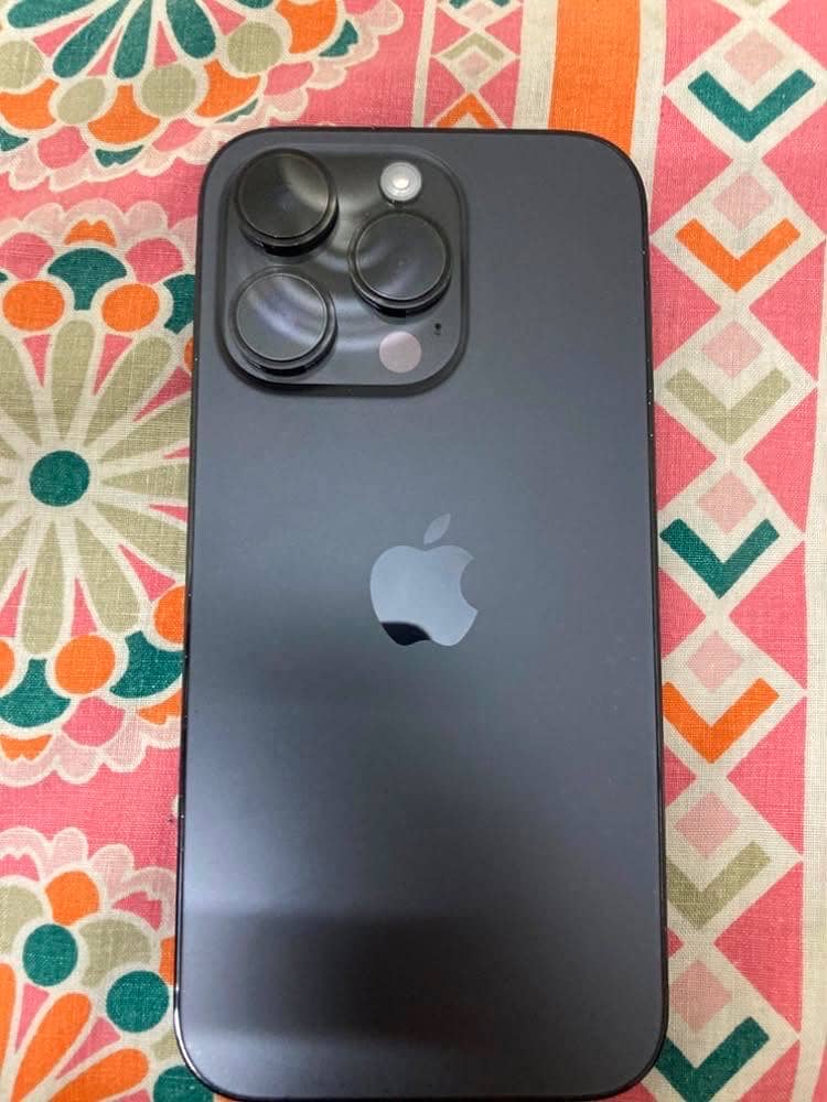 Apple iPhone 14 Pro 1