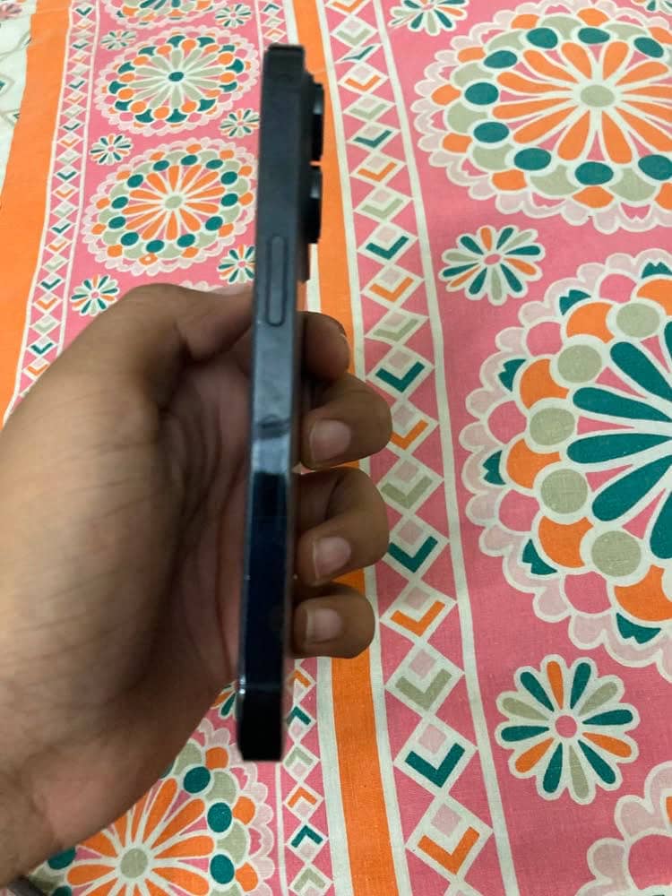 Apple iPhone 14 Pro 9