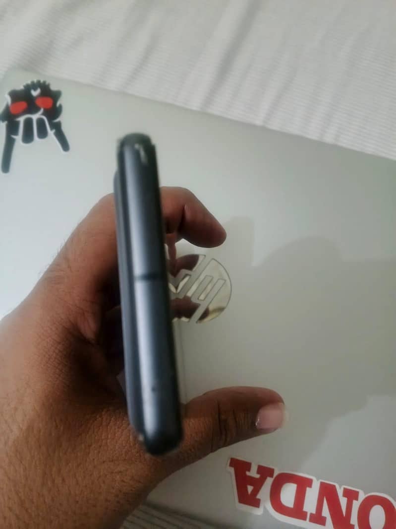 Google Pixel 7 4