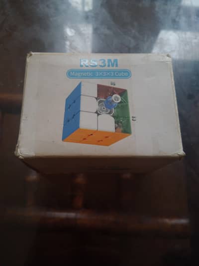 Moyu RS3M Magnetic 3x3 Rubik's cube