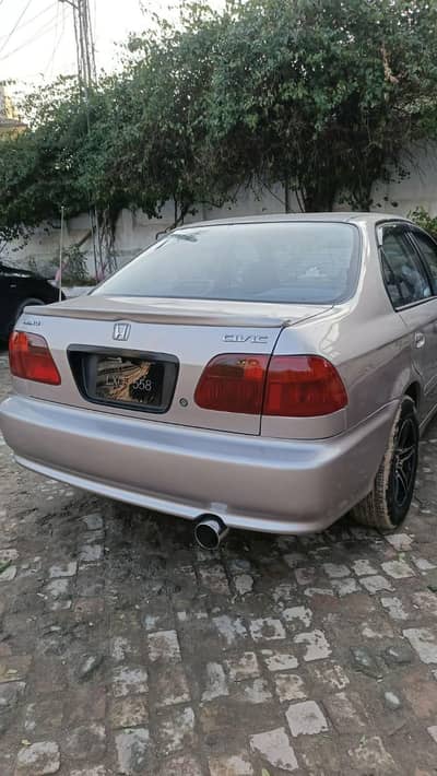Honda Civic VTi Oriel Prosmatec 2000
