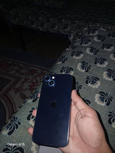 Apple iPhone 13