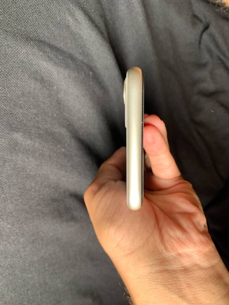 Apple iPhone 11 2