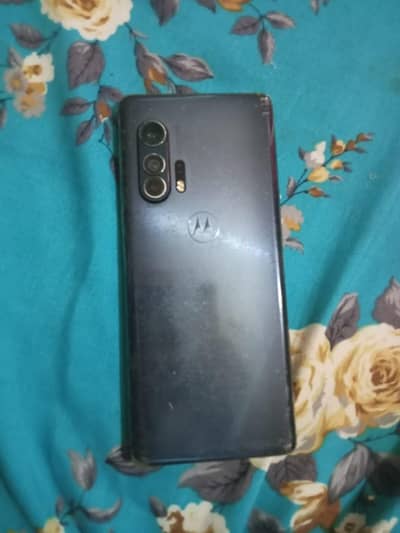 Motorola Edge Plus 306/4642*282 papar lga Howa ha Islay asi photo ha