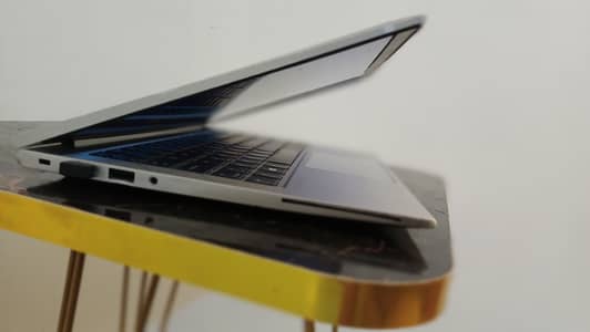 Hp Elite Book 830 G7