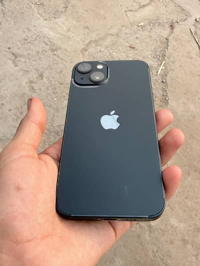Apple iPhone 13