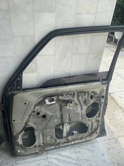 Pajero 1998 door