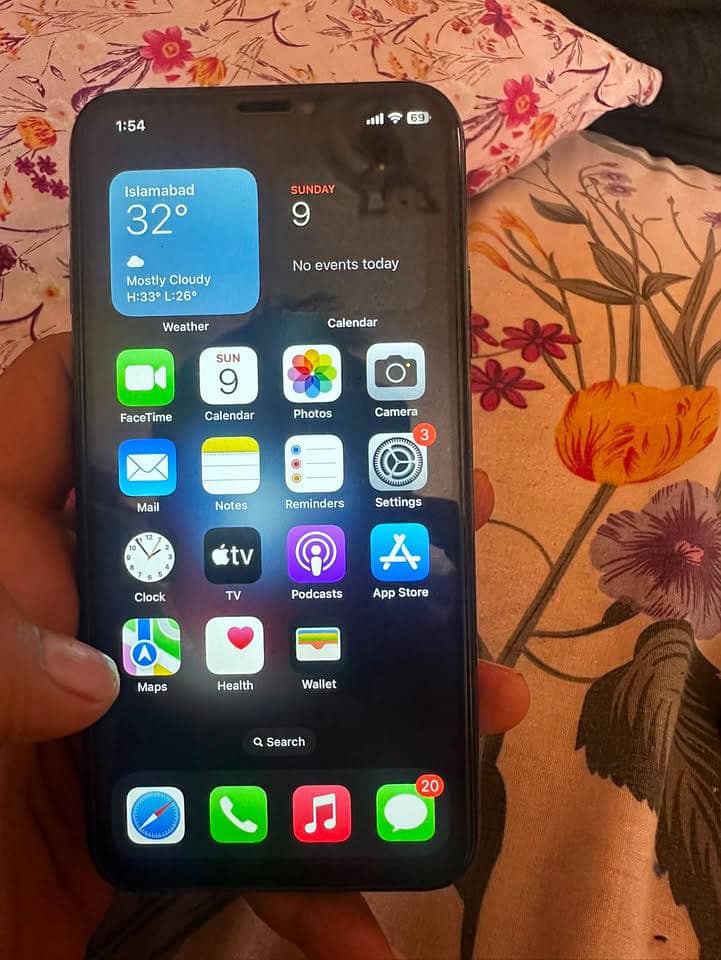 Apple iPhone X 3