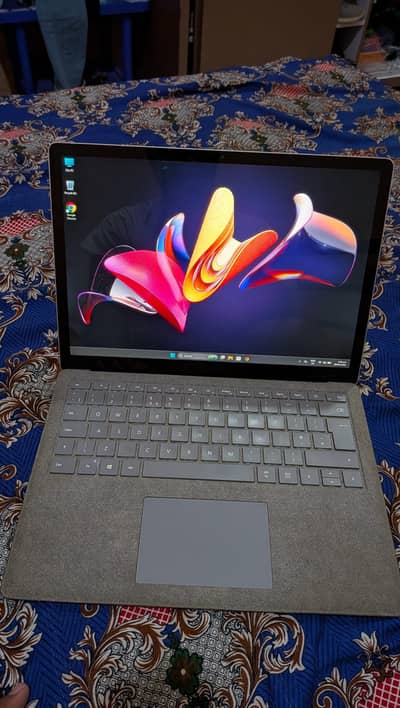 Microsoft Surface Laptop 2, Model 1769 Special Addition