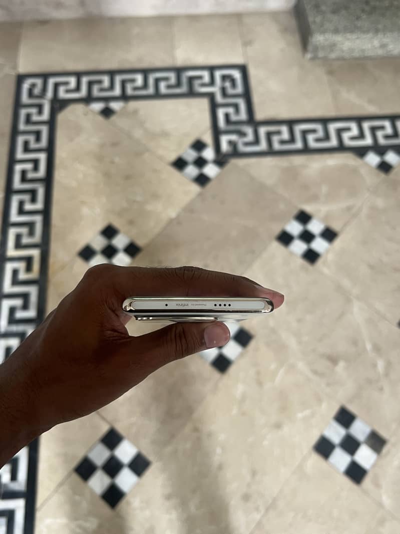 Infinix Zero 30 5