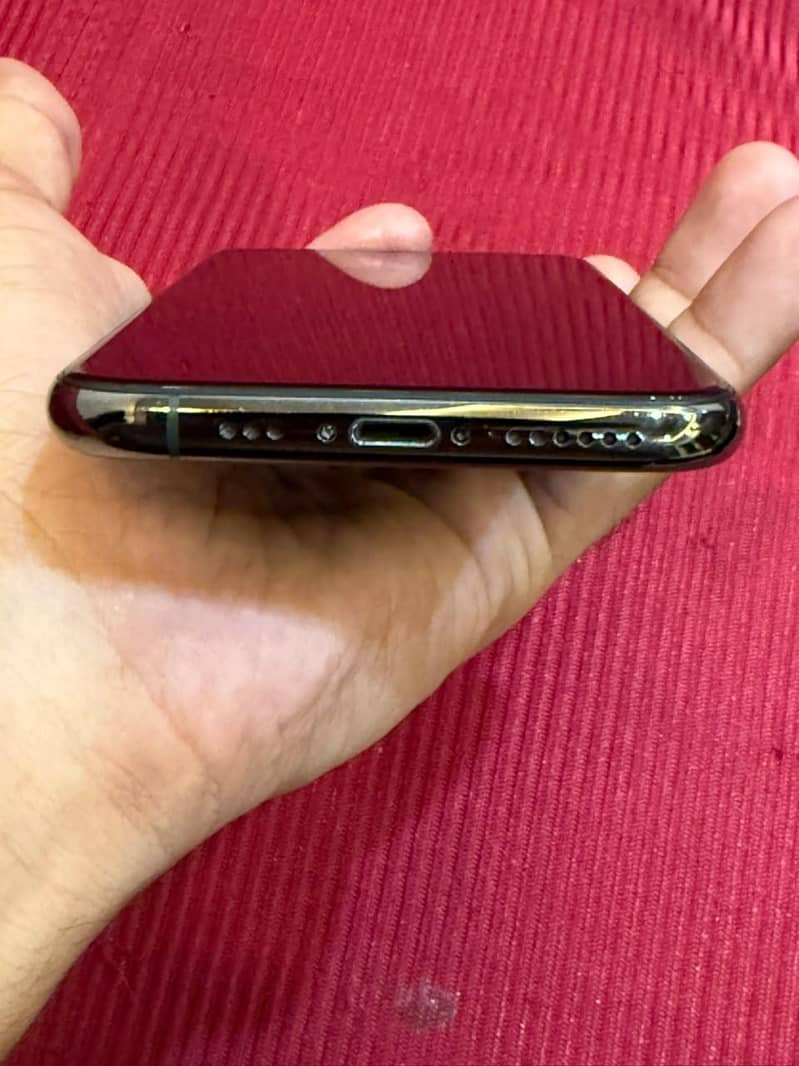 Apple iPhone 11 Pro 5