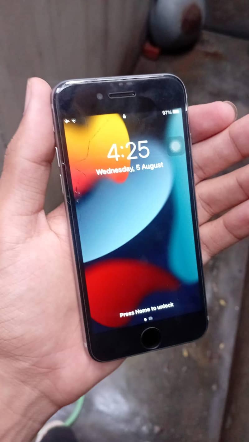 Apple iPhone 6S 4