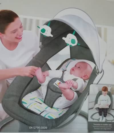 Mastela 3 in 1 Deluxe Multi-Functional Bassinet