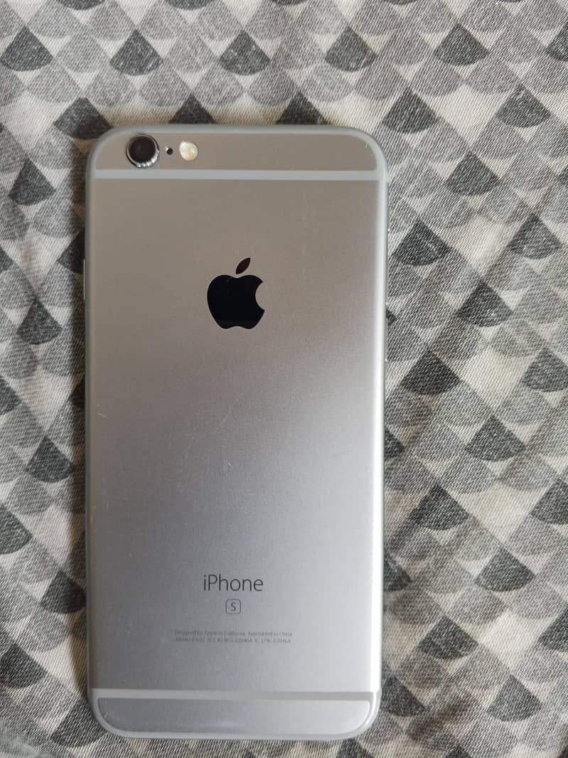 Apple iPhone 6S 1
