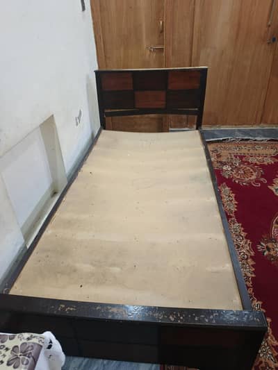 2 beds with mattress included