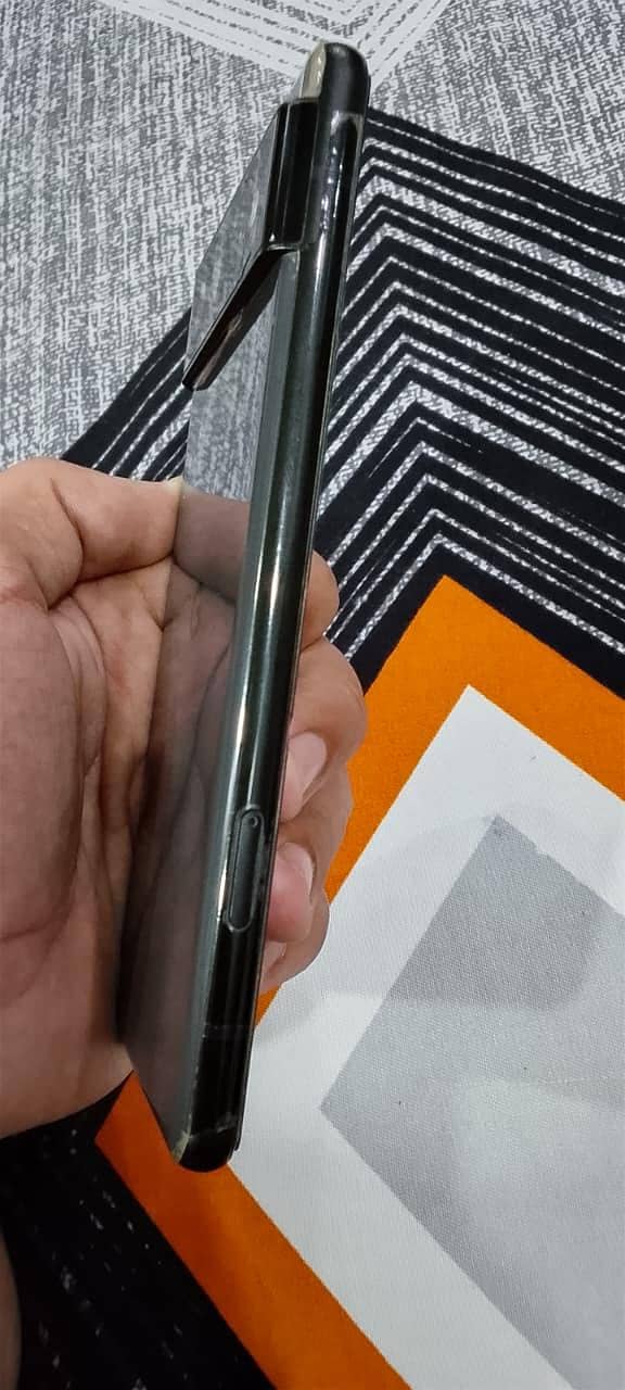 Google Pixel 6 4