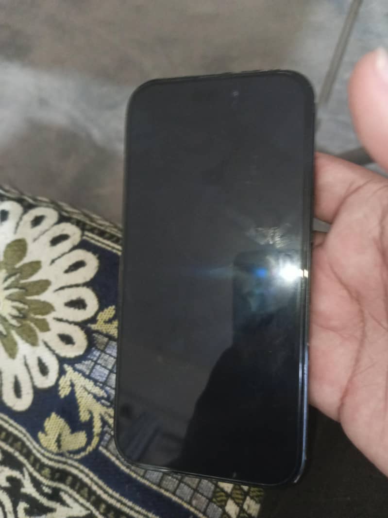 Apple iPhone 15 3