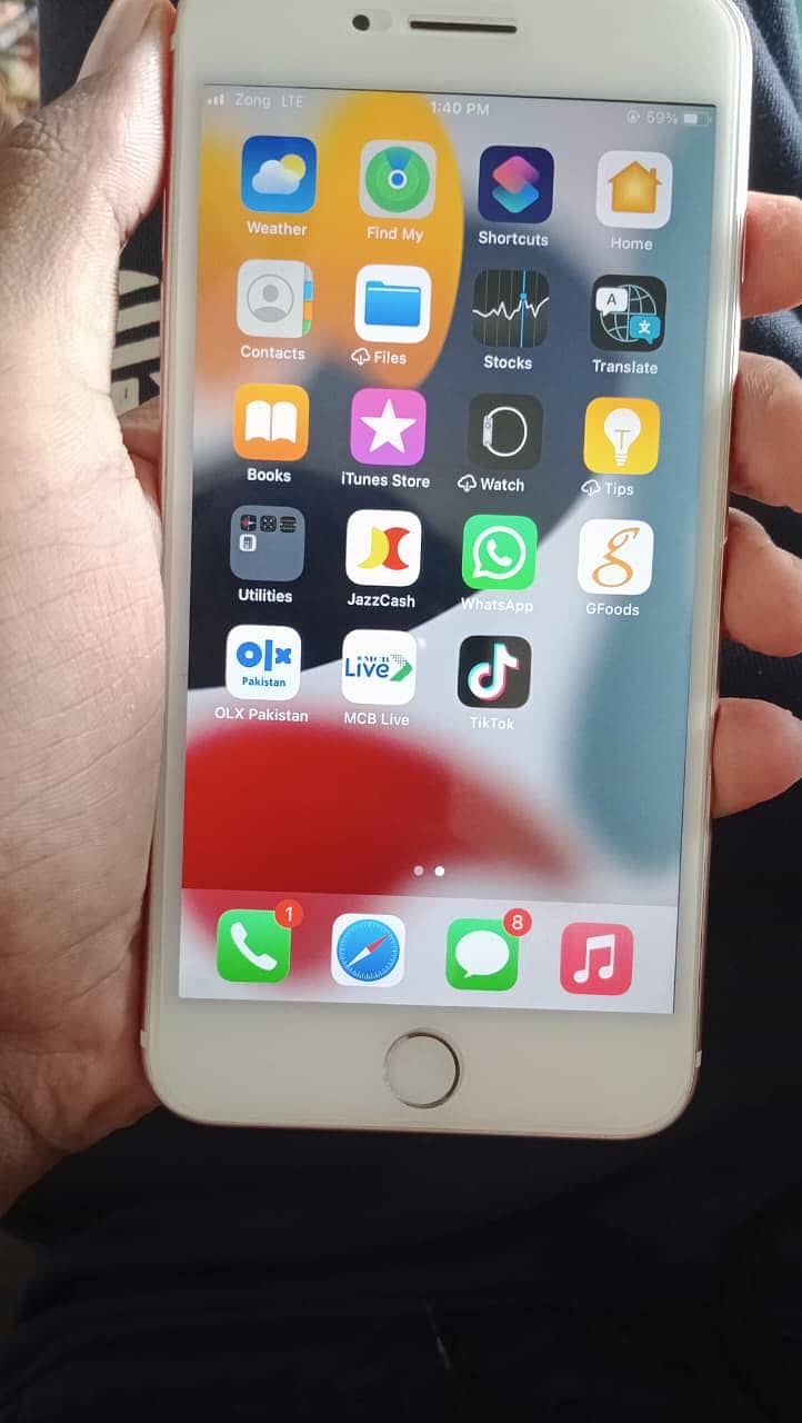Apple iPhone 7 Plus 1