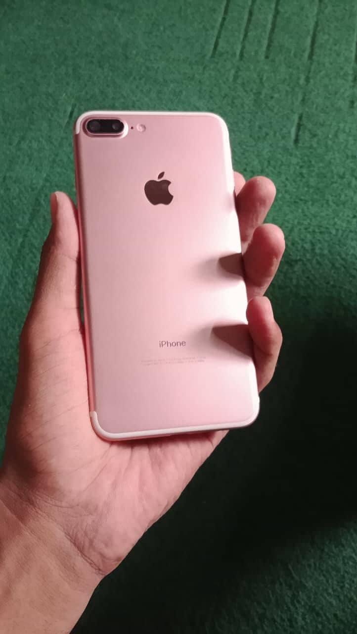 Apple iPhone 7 Plus 4