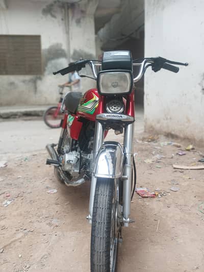 just like a CD70 shape smooth and easy ride
