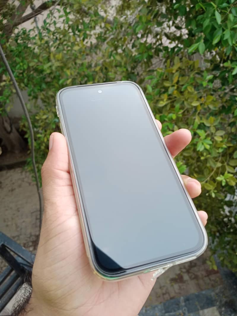 Google Pixel 9a 3