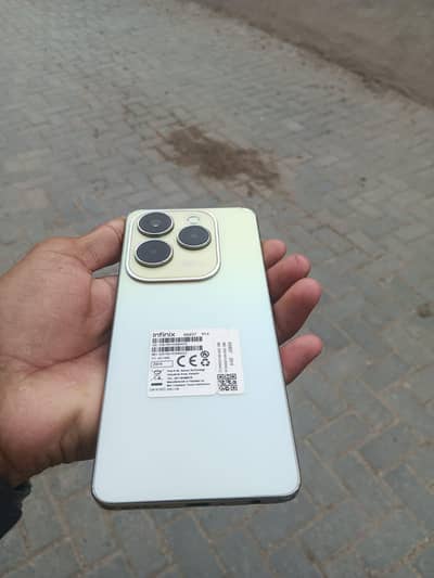 Infinix Hot 40 Pro