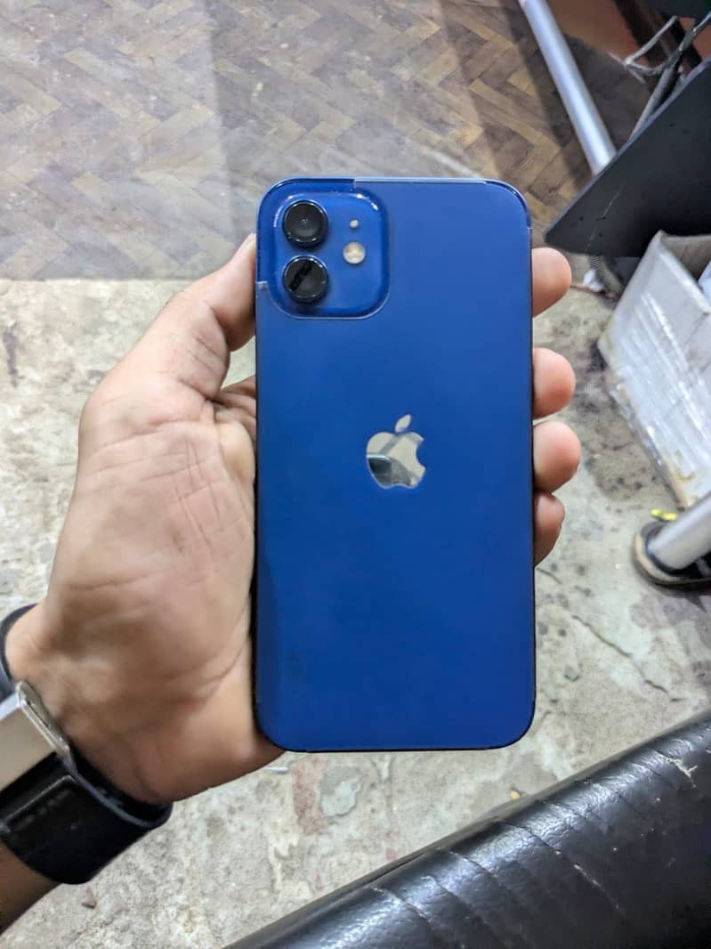 Apple iPhone 12 5