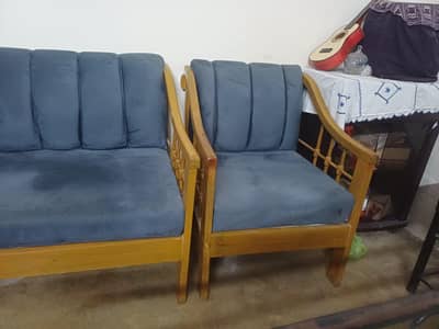 4 seater sofa excellent condition
