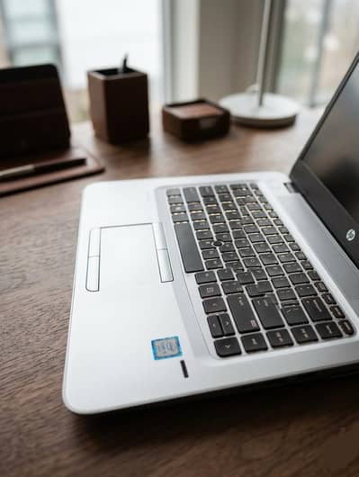 HP ELITEBOOK G3 | i5 6TH GENERATION | 8Gb R 1tb hardAM