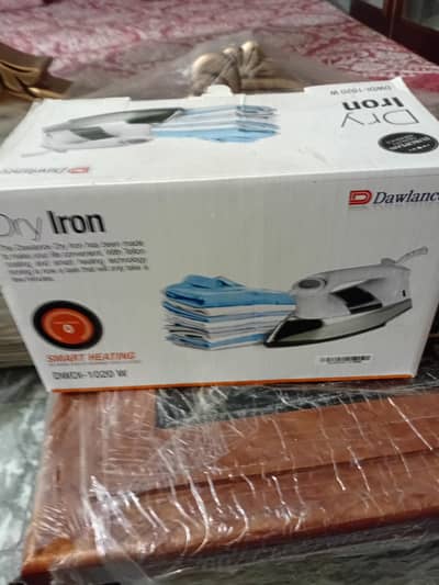Dawlance iron orignal bikul new Hy just box open howa