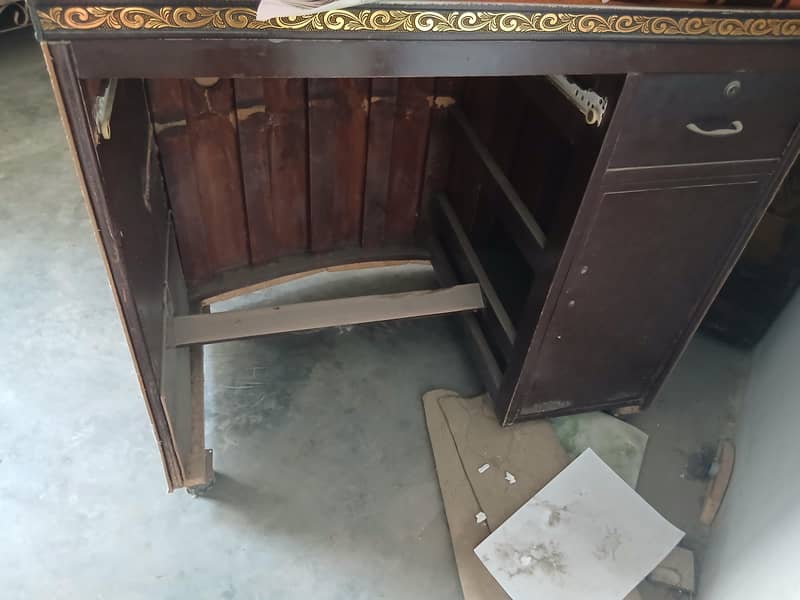 Executive Desk / Office Table / Reception Counter / Study Table 1