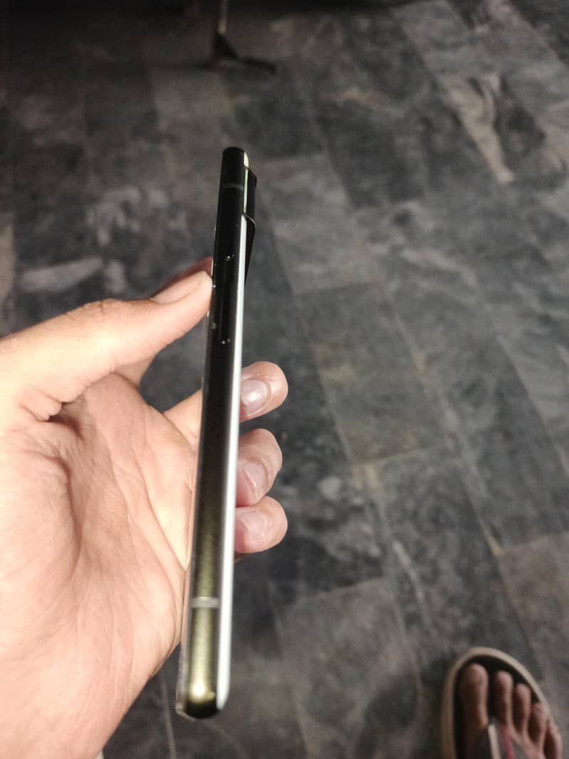 Google Pixel 6 4