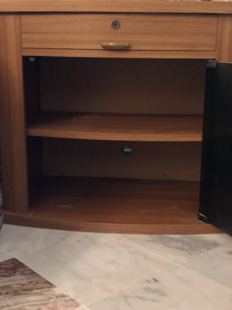Computer Table 0