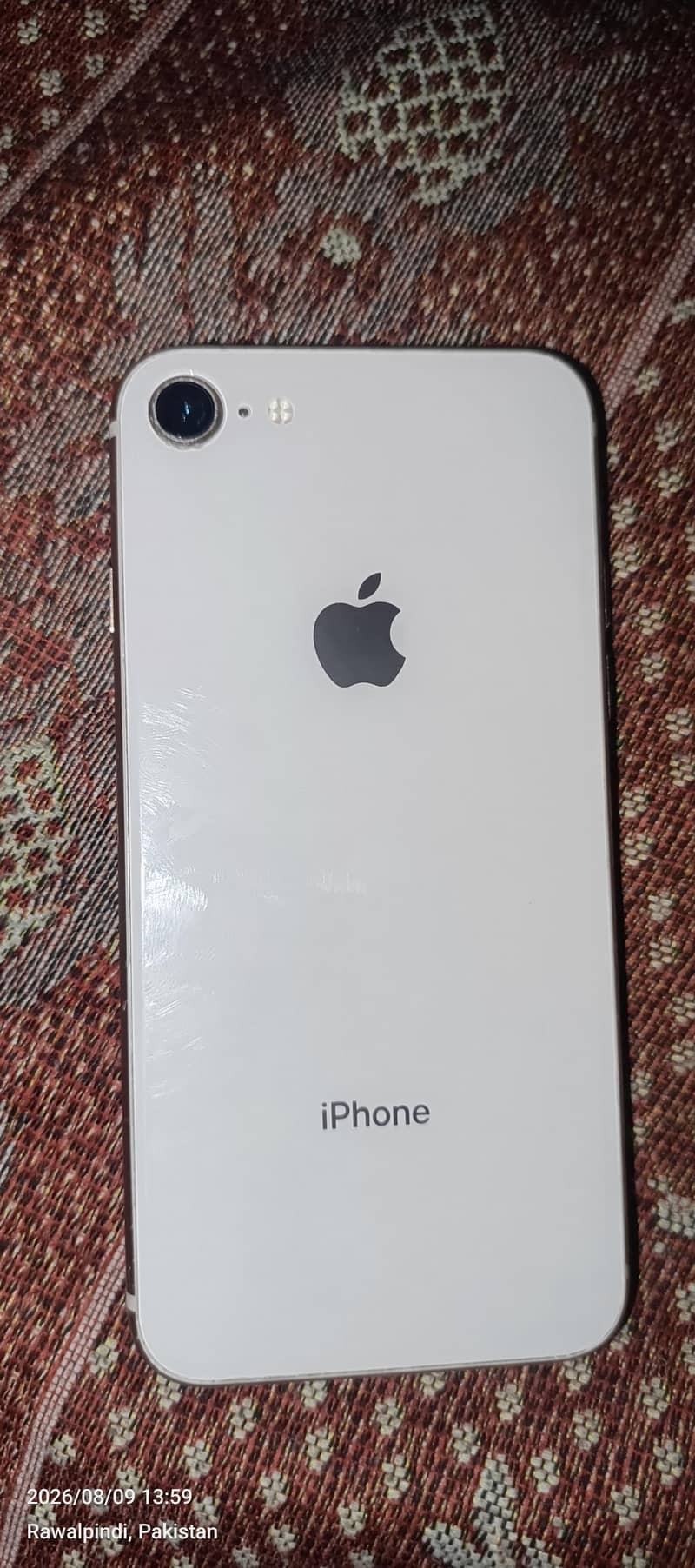 Apple iPhone 8 1