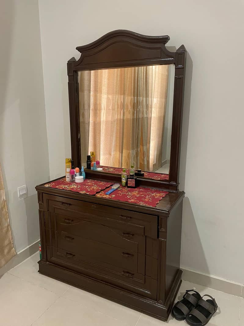 Bedroom set 0