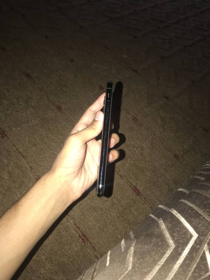 Apple iPhone 11 Pro Max 5