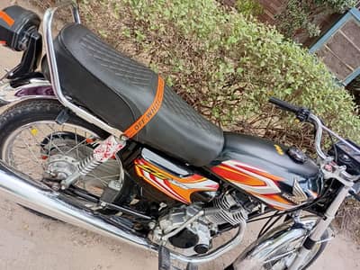 Honda CG 125 condition 10/10 har chezz ki grantte buy and ride No work