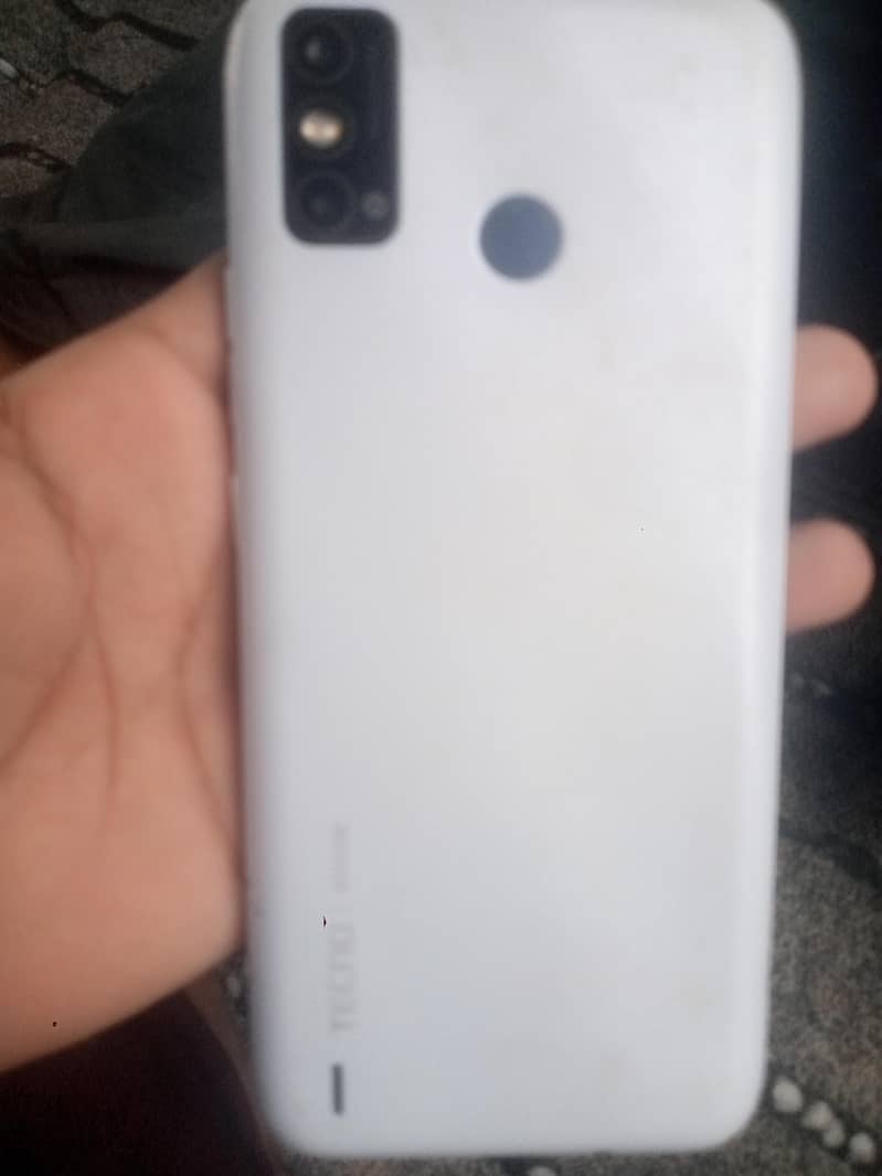 Tecno Spark 6 1