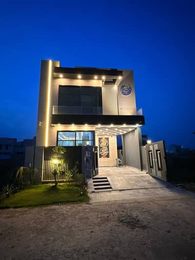 DHA gujranwala sector C5 5 marla house for sale