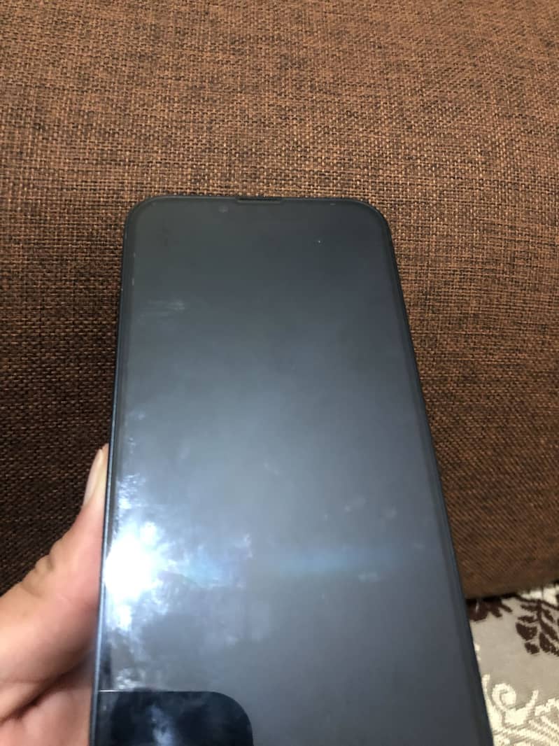 Apple iPhone 13 4