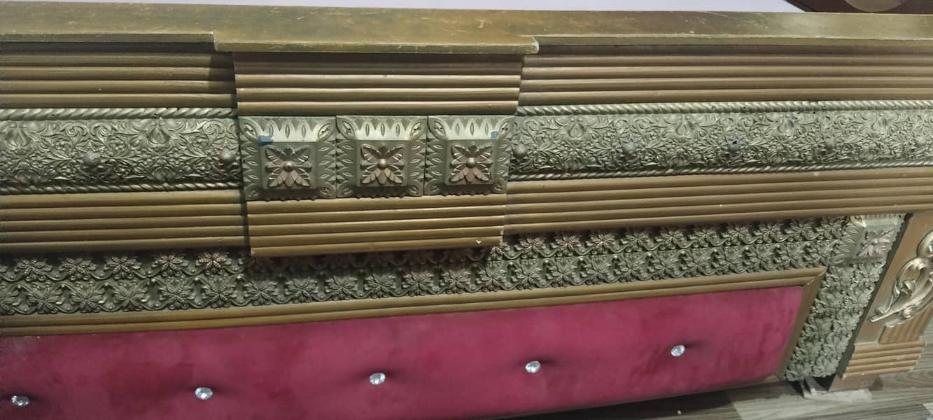 king size bed 1