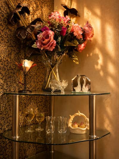 3-Tier Glass Corner Stand