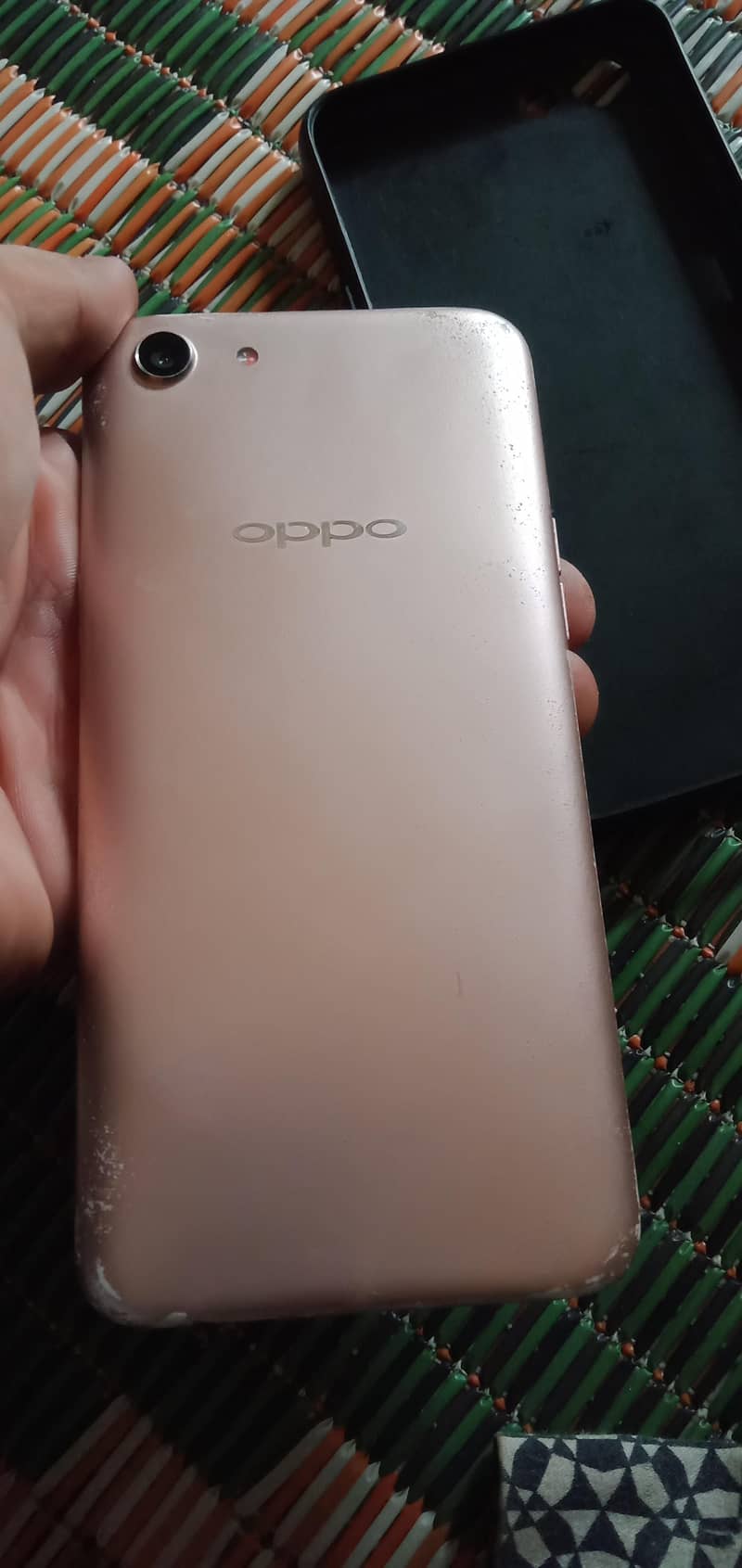 OPPO A83 2