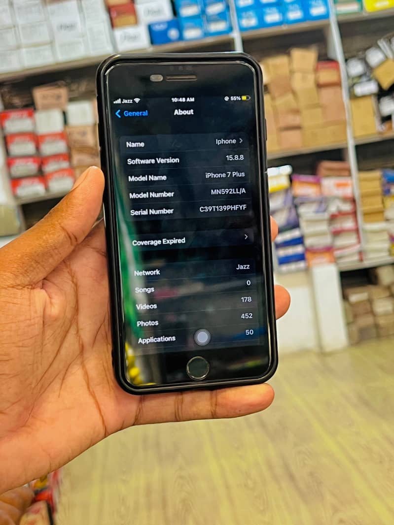 Apple iPhone 7 Plus 0