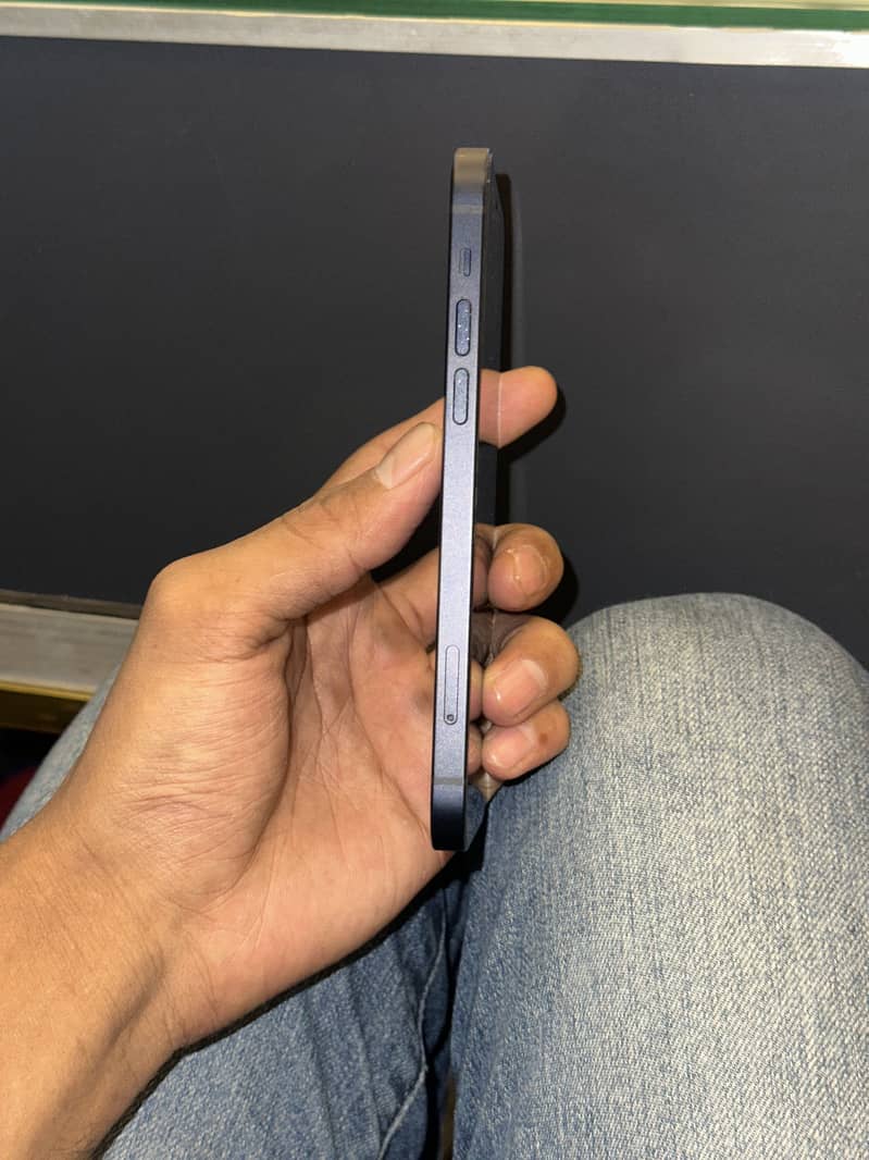 Apple iPhone 12 2