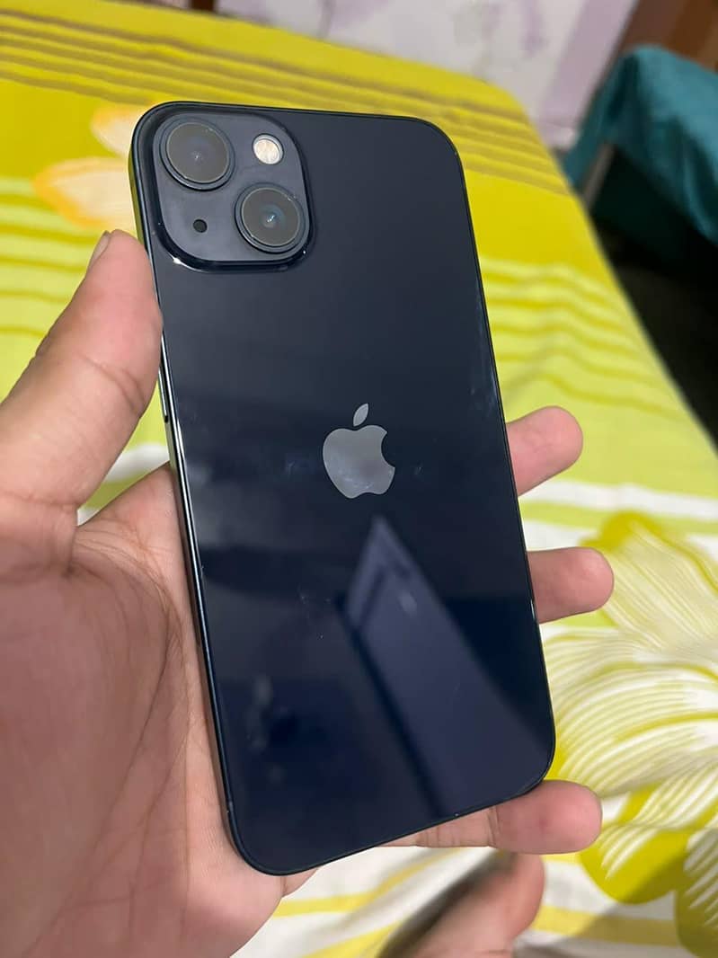 Apple iPhone 13 1