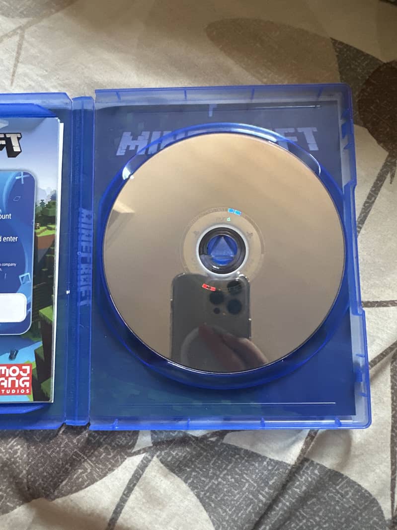 MINECRAFT PS4 used 2