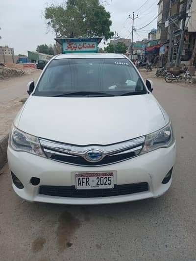 Toyota Corolla Axio 2013