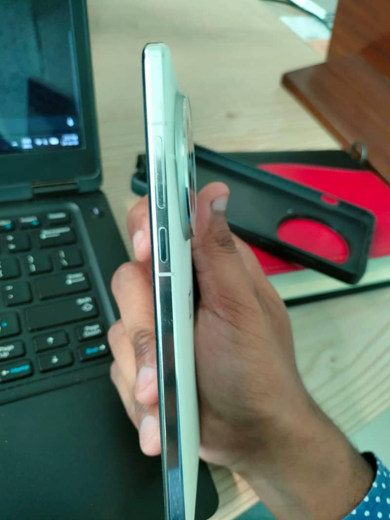 One Plus 13 5